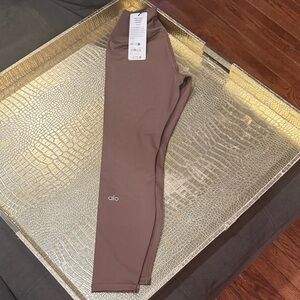 ALO Yoga Taupe Leggings